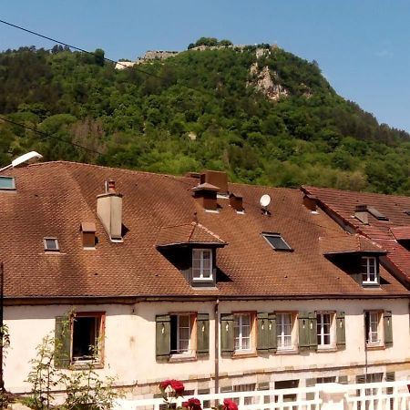 Appartement Tout Confort Vue Sur Les Forts Salins-les-Bains Exterior photo